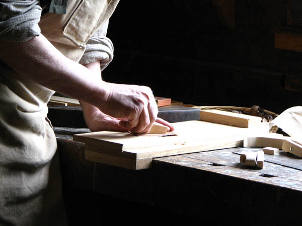 Nuestra <strong>carpintería de madera en  Olvera</strong> es una empresa de <strong>herencia familiar</strong>, por lo que  contamos con gran <strong>experiencia </strong>en la profesión.